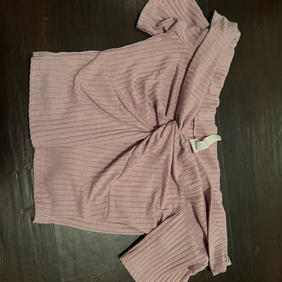 Off shoulder pink lavender crop top medium - Picture 11 of 12